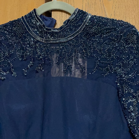 BASIX BLACK LABEL gown in navy blue mock neck - Picture 2 of 6